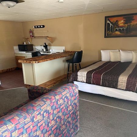 Love Hotels Murdo By Oyo On Interstate 90 Экстерьер фото
